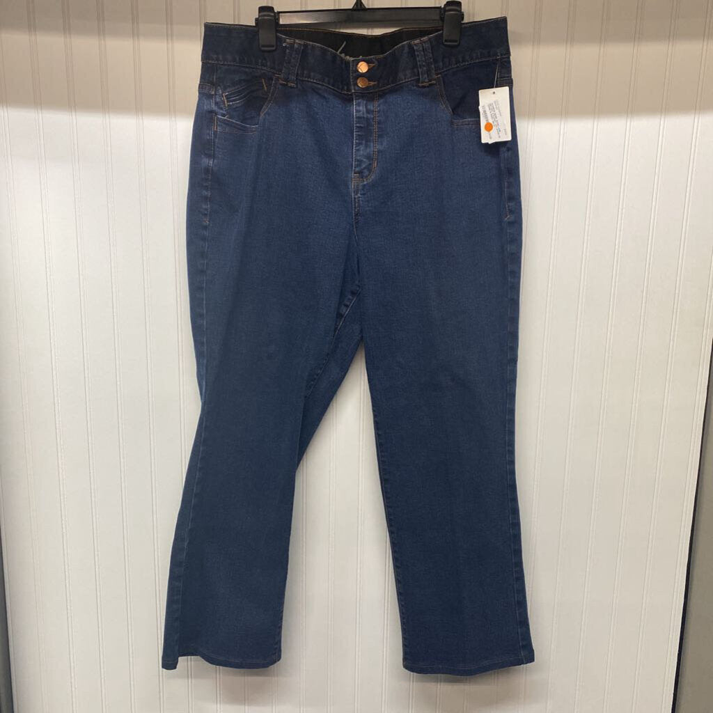 STRAIGHT LEG JEANS