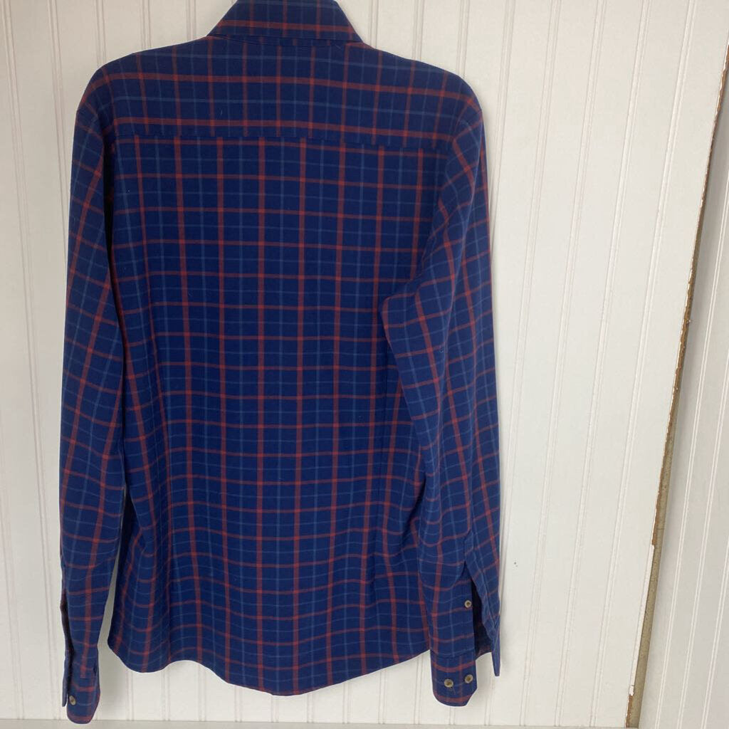 LONG SLEEVE BUTTON DOWN SHIRT