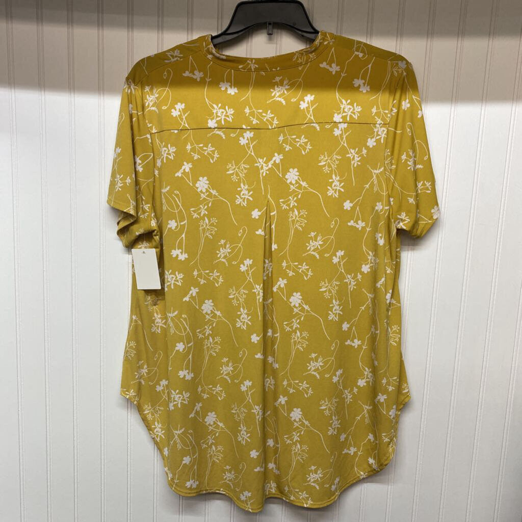 SHORT SLEEVE TOP