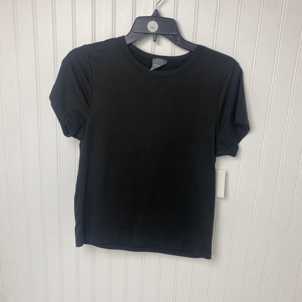 BASIC SHORT SLEEVE SHIRT