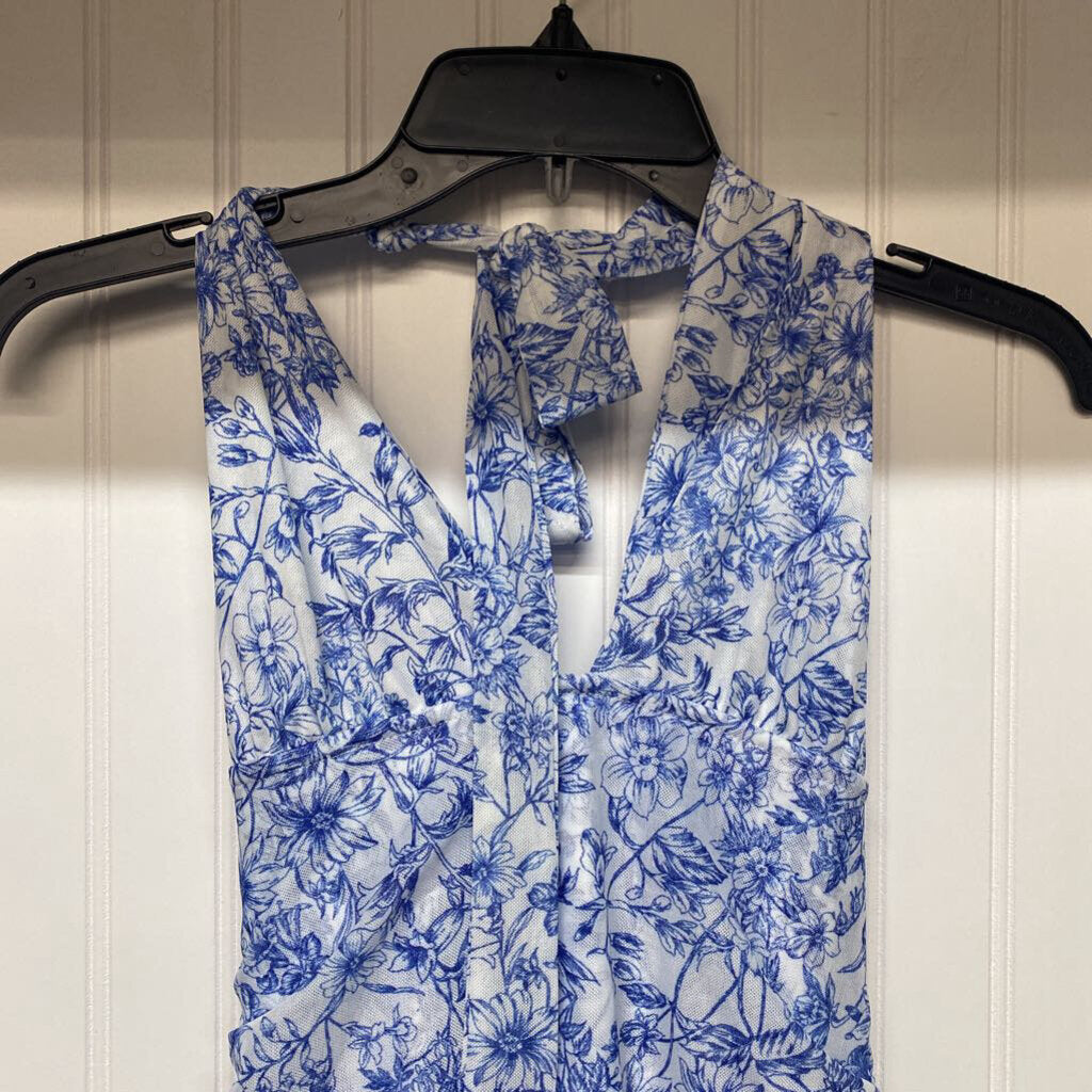 HALTER TOP WITH SCRUNCH ON SIDES