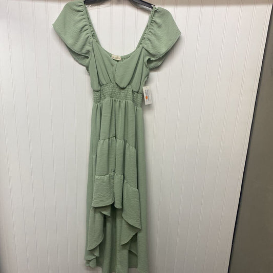 RUFFLE SLEEVE DRESS