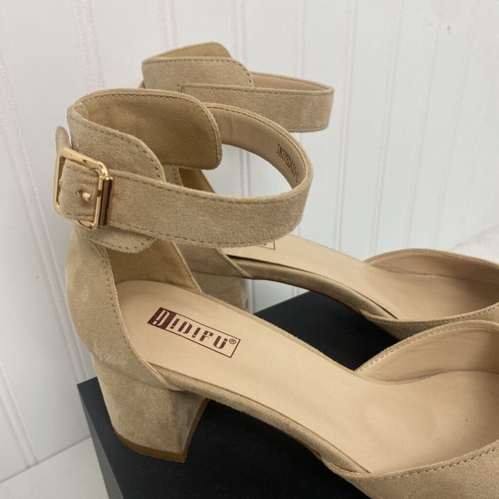 *POINTED TOE SUEDE CHUNKY HEEL SHOE