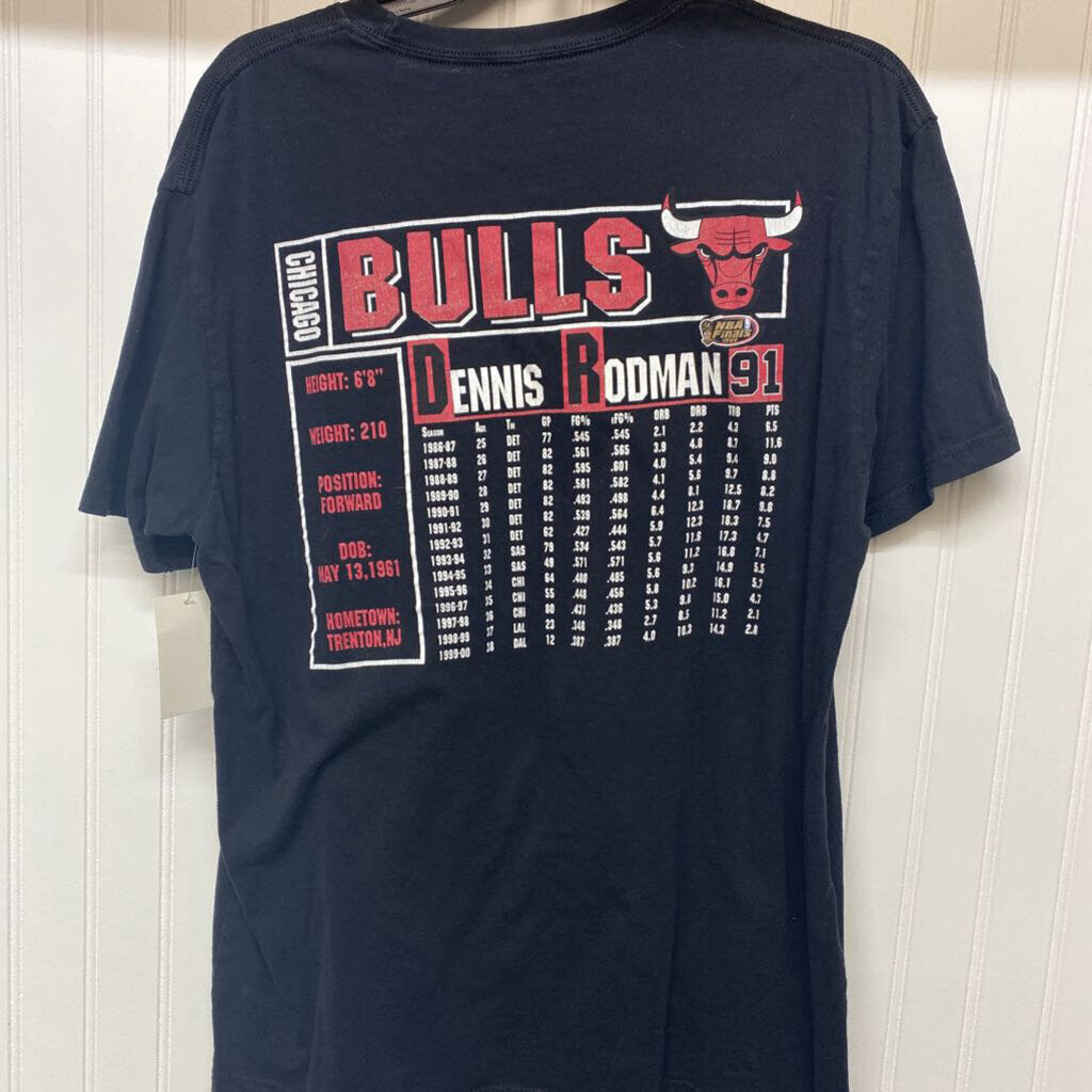 GRAPHIC TEE