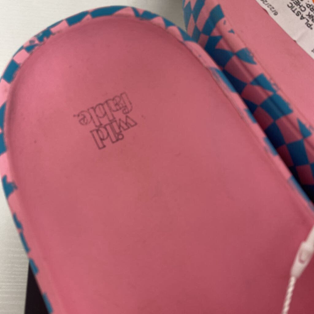 *PLASTIC SLIDES BLUE AND PINK CHECK PRINT