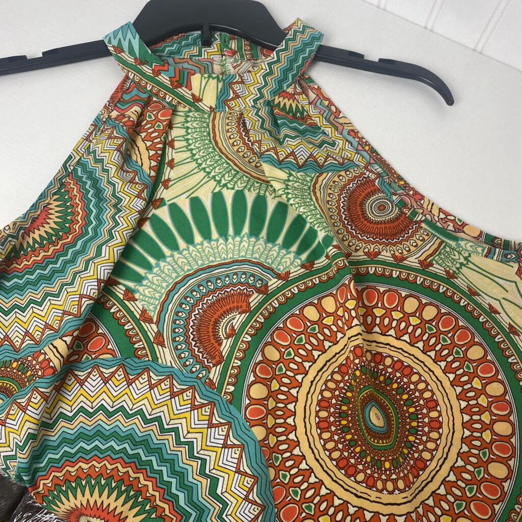 SLEEVELESS HALTER TOP