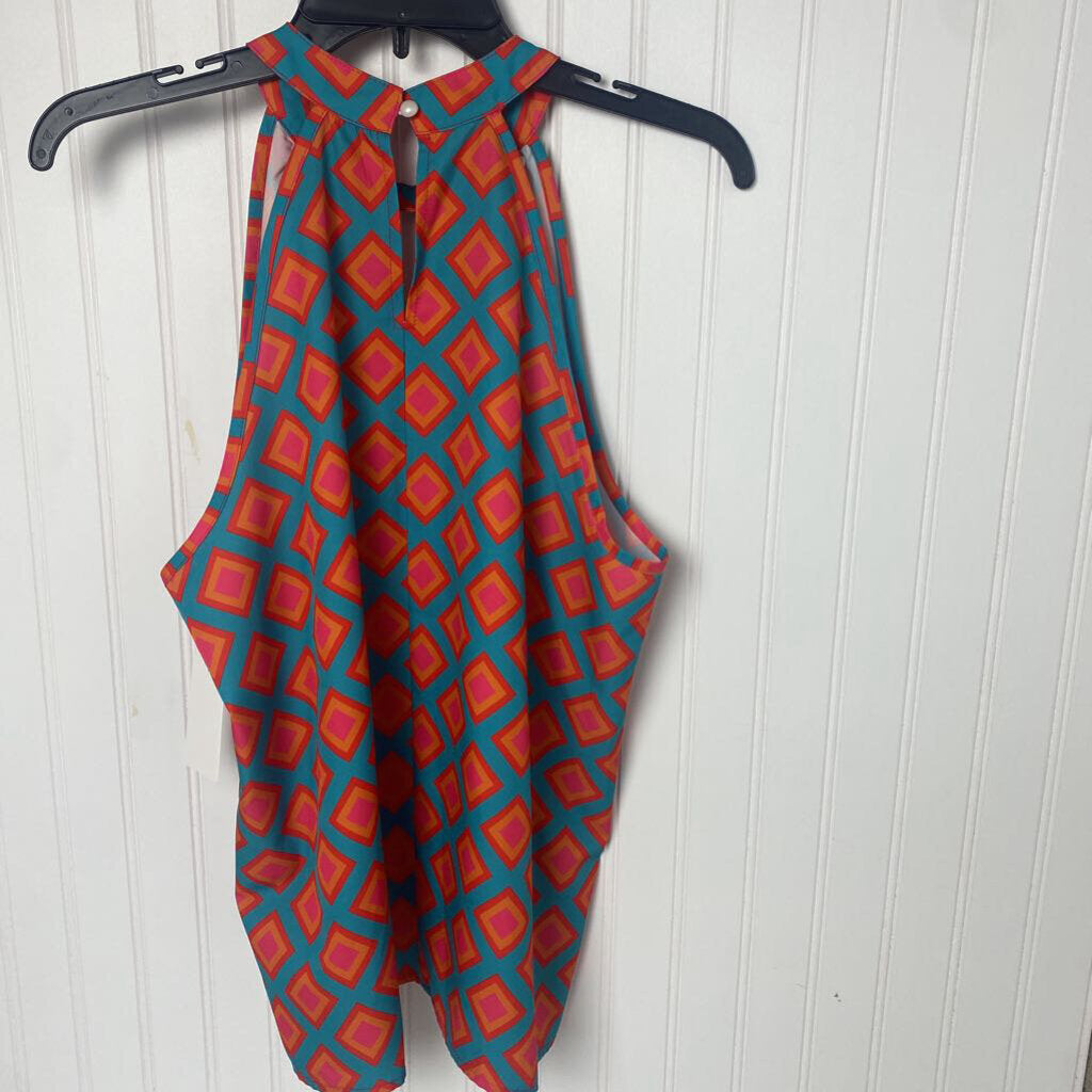 SLEEVELESS TOP