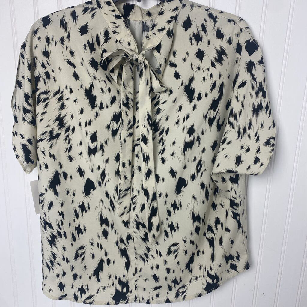 SHORT SLEEVE TOP