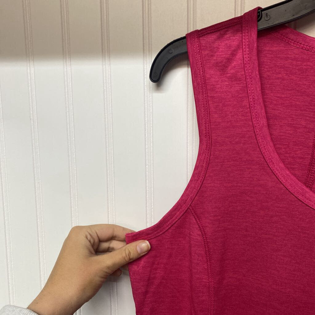 *LADIES ACTIVE SLEEVELES TOP