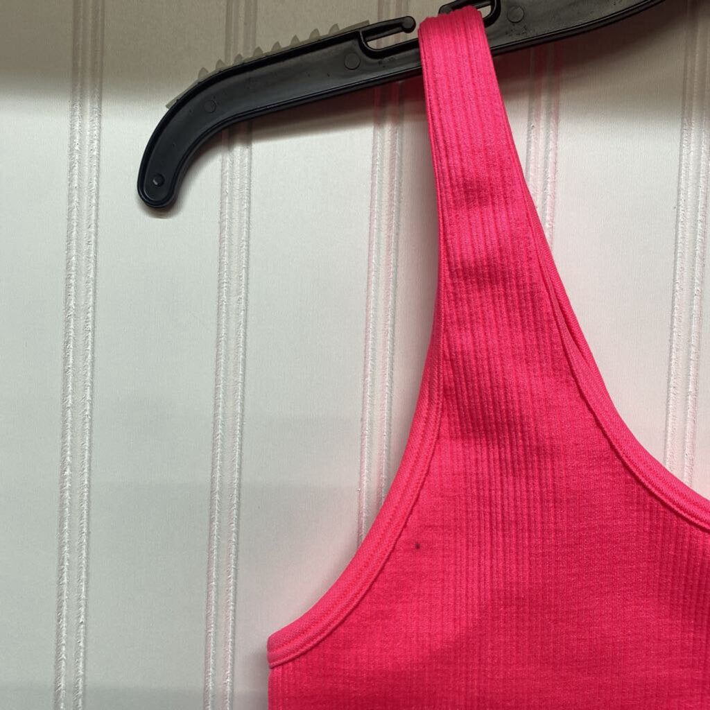*RIBBED TANK TOP FITTED