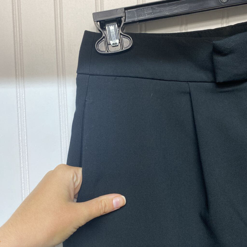 *DRESS SHORTS WITH PLEATS