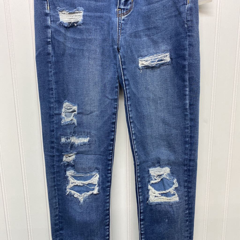 *DISTRESSED JEANS BUT HOLES COVERS