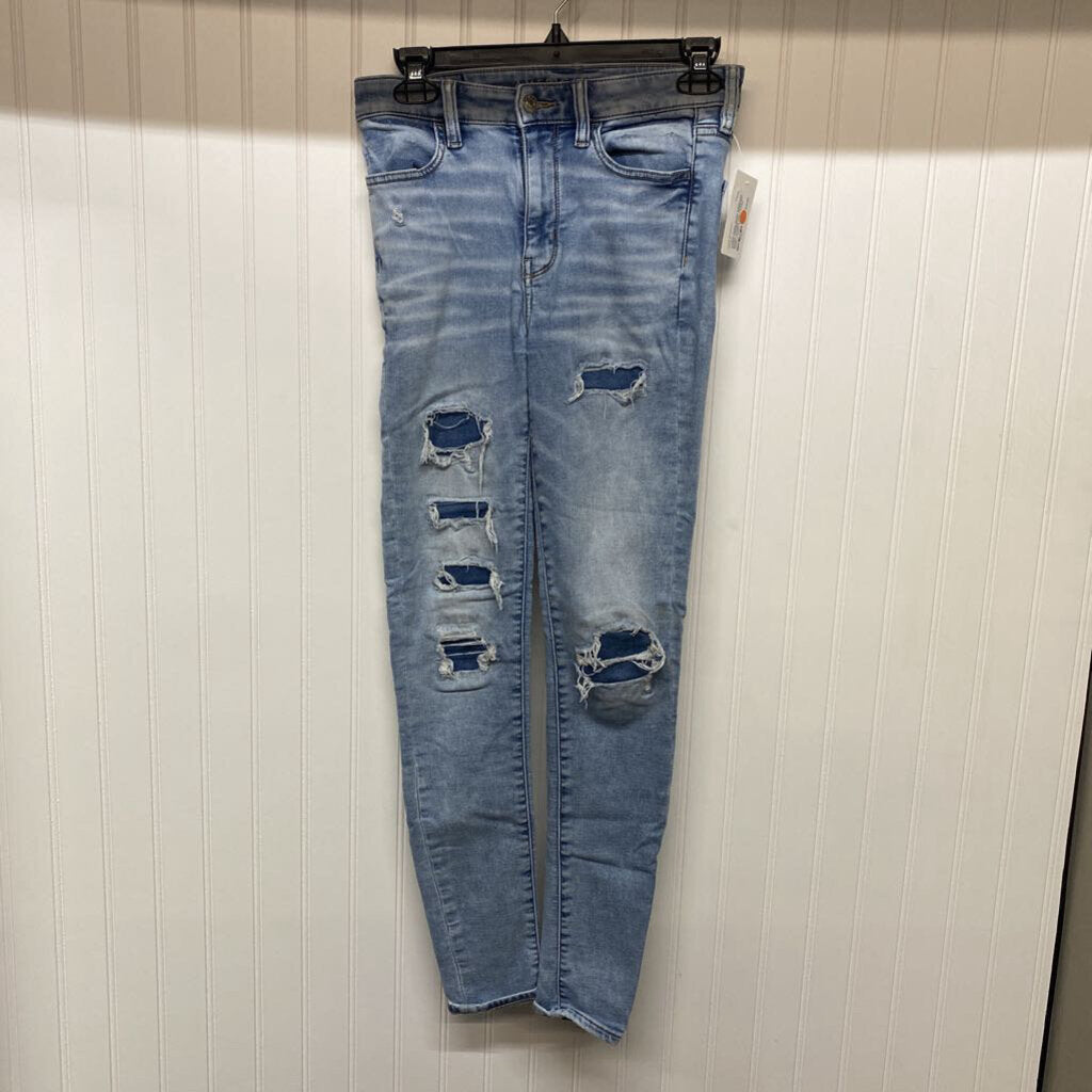 *DISTRESSED JEANS BUT HOLES COVERS