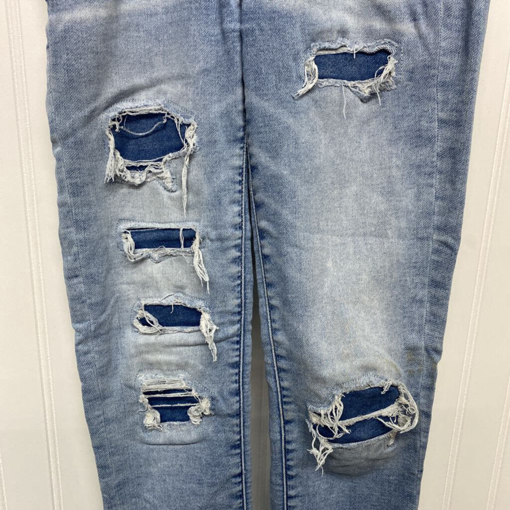 *DISTRESSED JEANS BUT HOLES COVERS