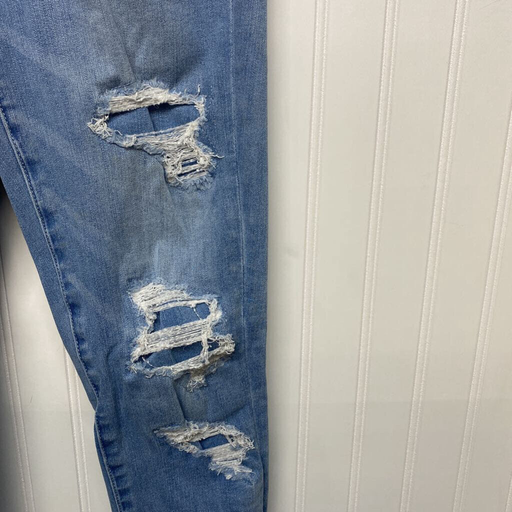 *DISTRESSED JEANS BUT HOLES COVERS