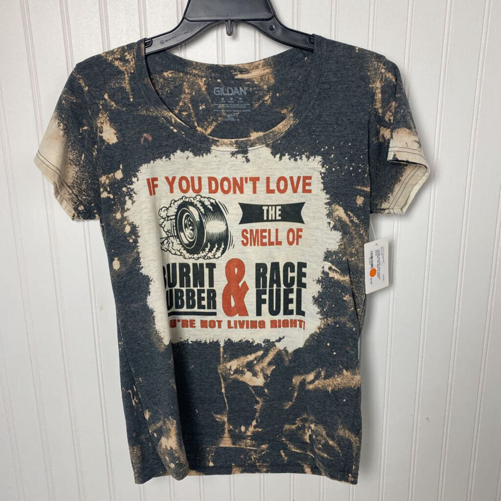 GRAPHIC TEE
