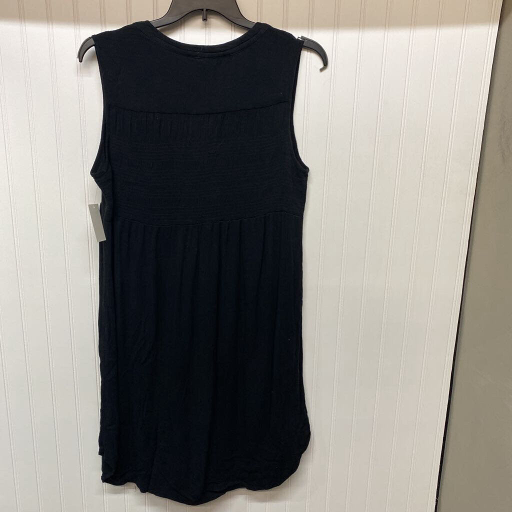SLEEVELESS SHORT DRESS