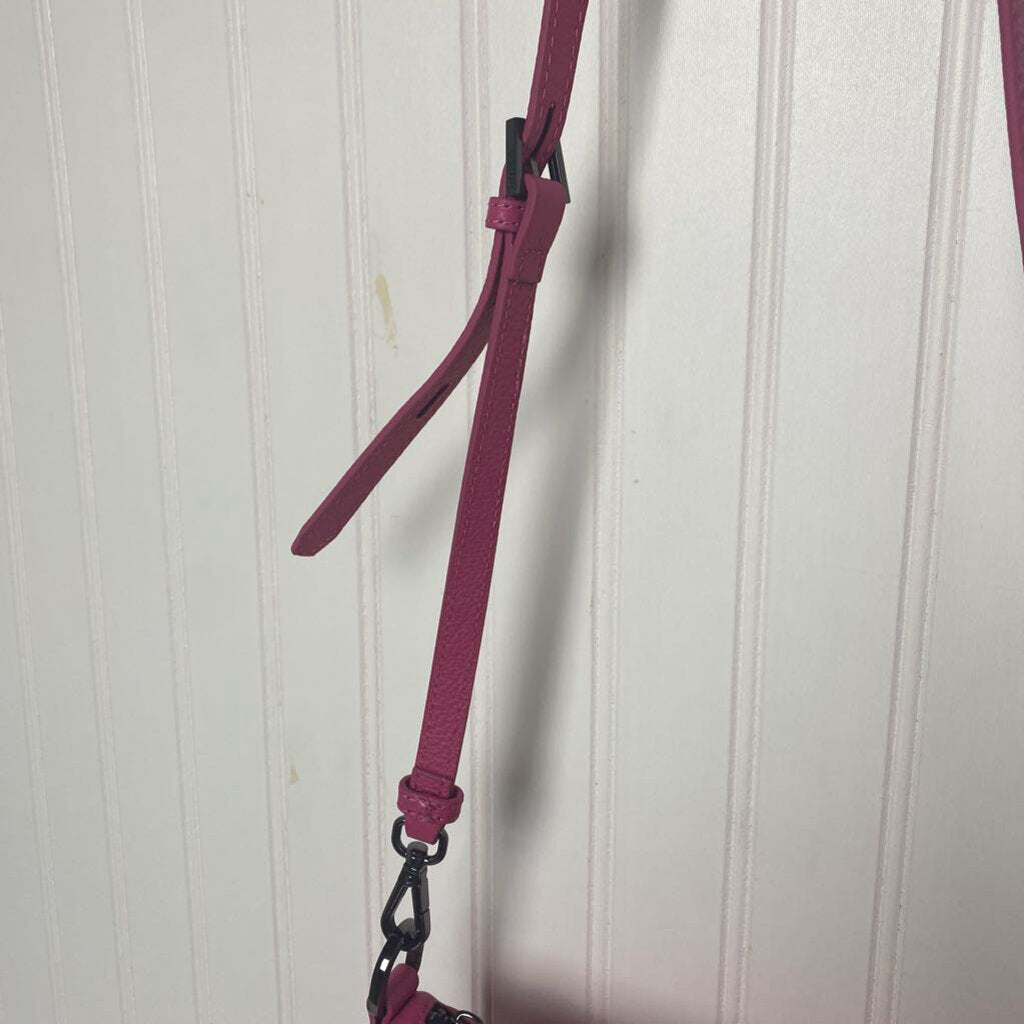 CROSSBODY