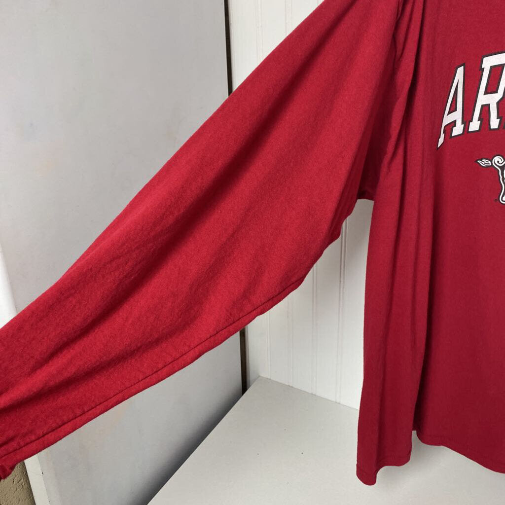 RAZORBACK GRAPHIC TEE