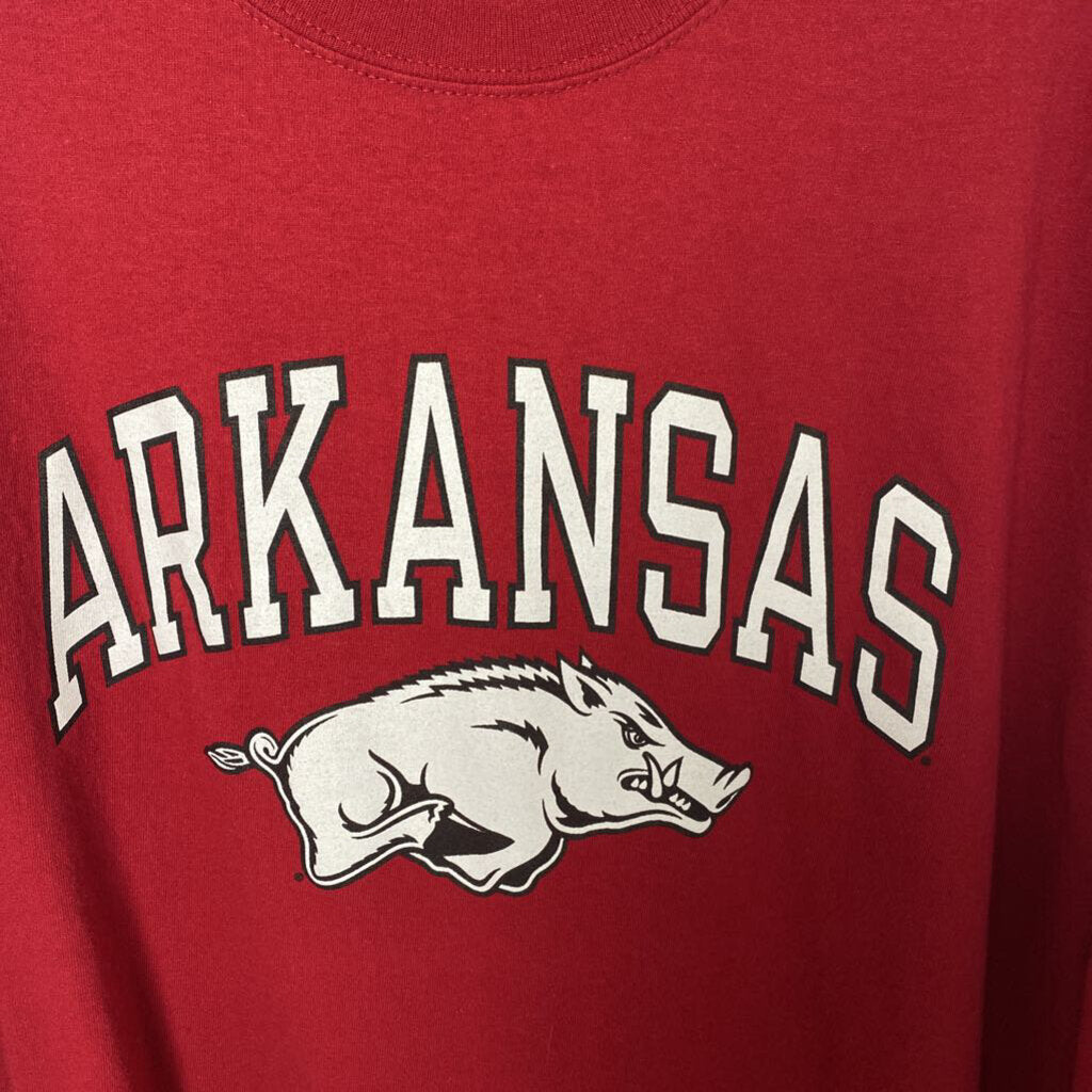 RAZORBACK GRAPHIC TEE