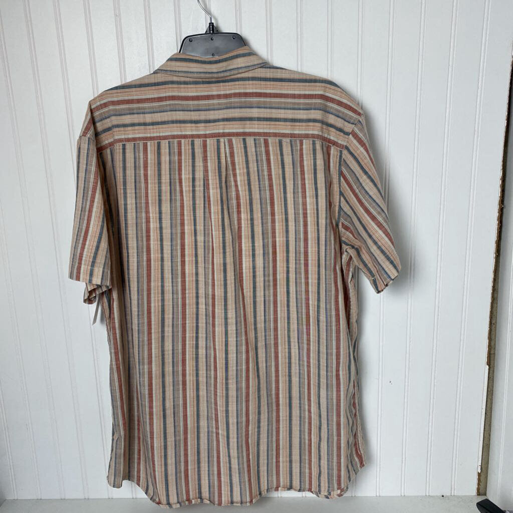 SHORT SLEEVED BUTTON DOWN