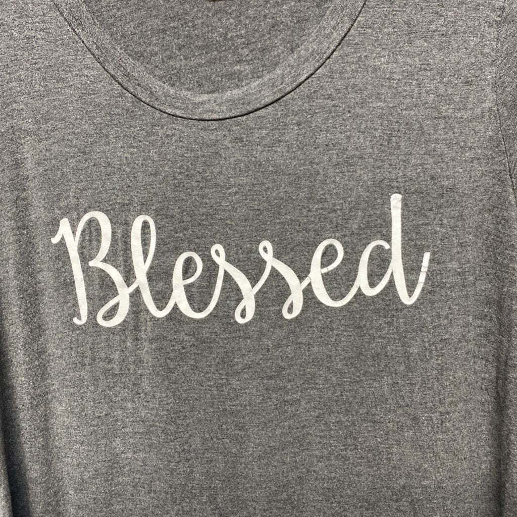 GRAY GRAPHIC T