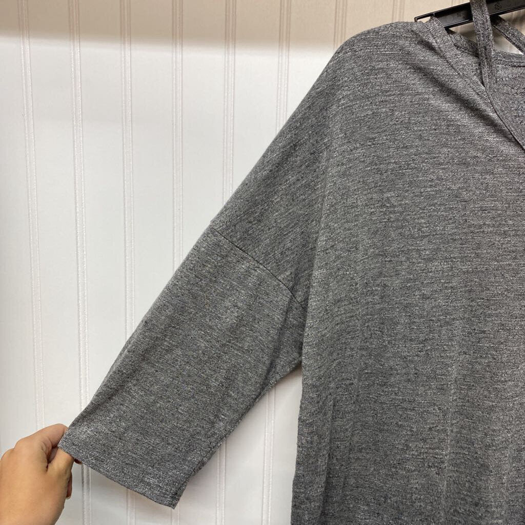 GRAY LONG SLEEVE TOP