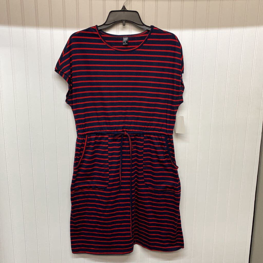 SHORT SLEEVE SHORT DRESS