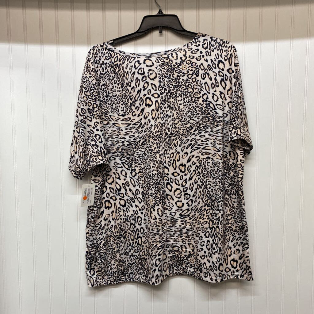 CHEETA PRINT TOP
