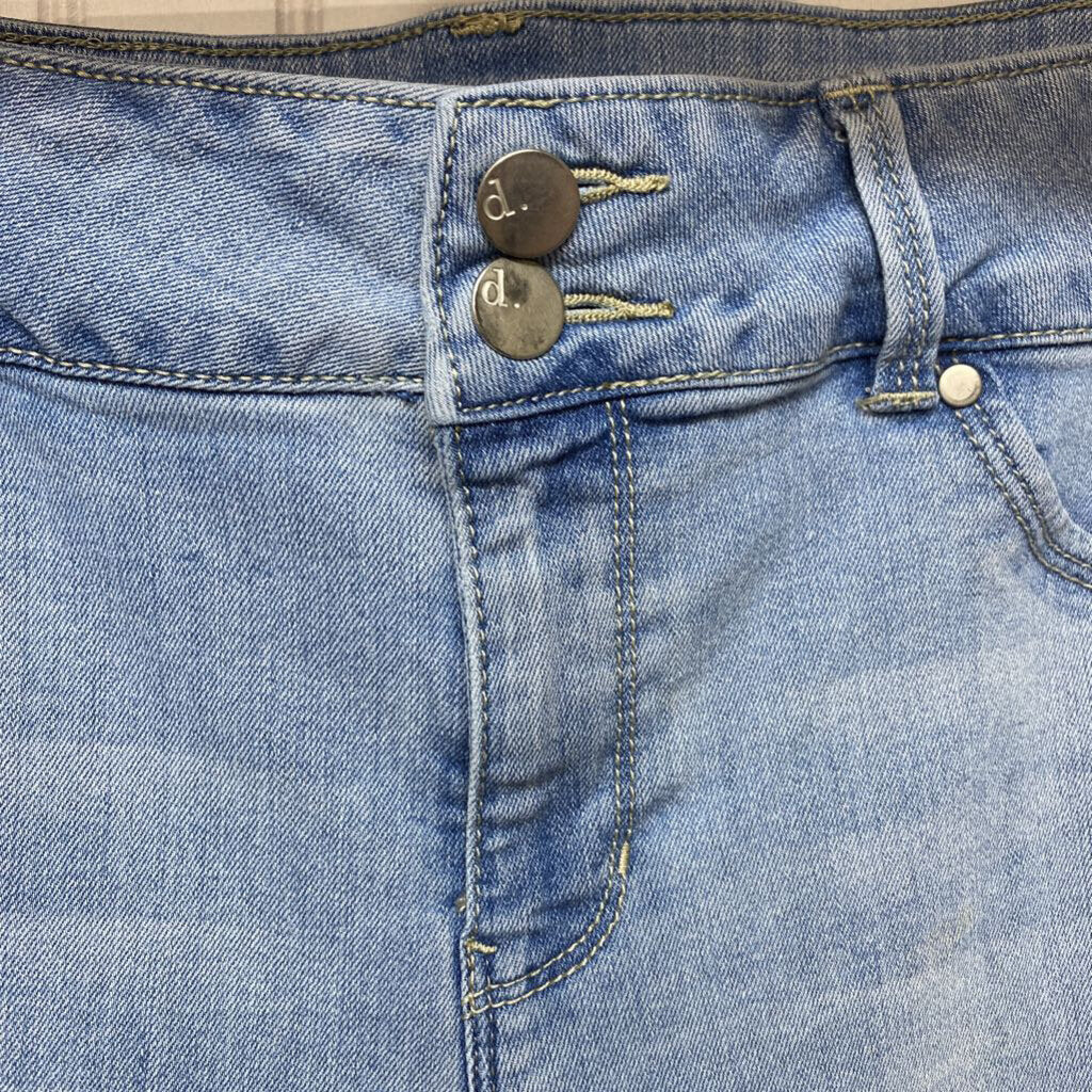 REGULAR FIT JEANS