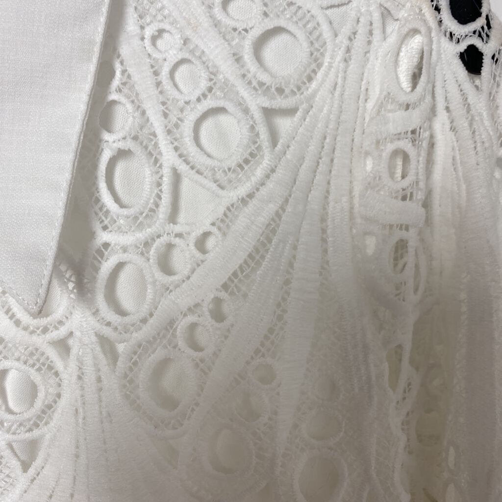 LACE BUTTON DOWN