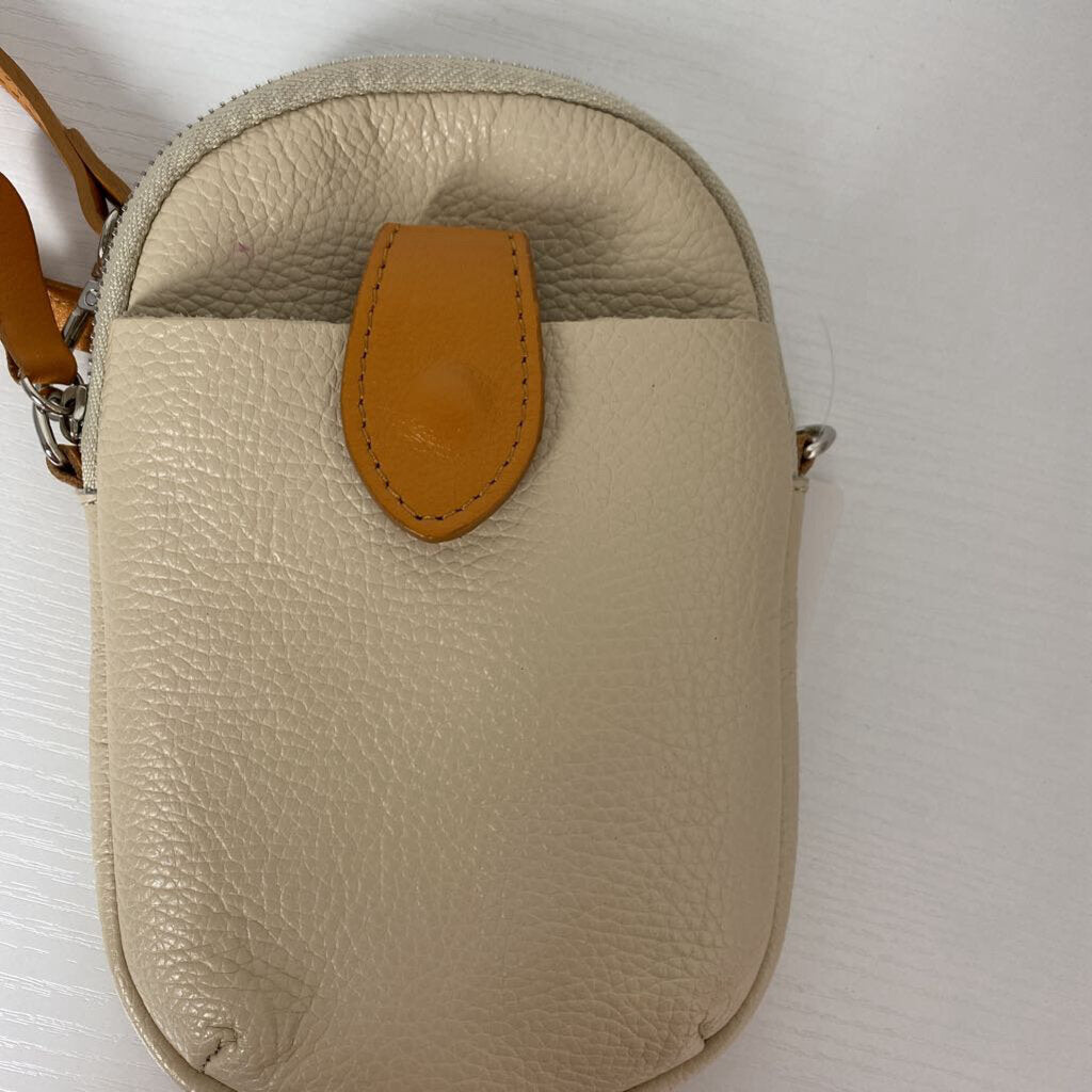 CROSS BODY PURSE