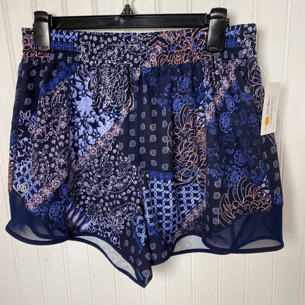 ELASTIC WAIST SHORTS