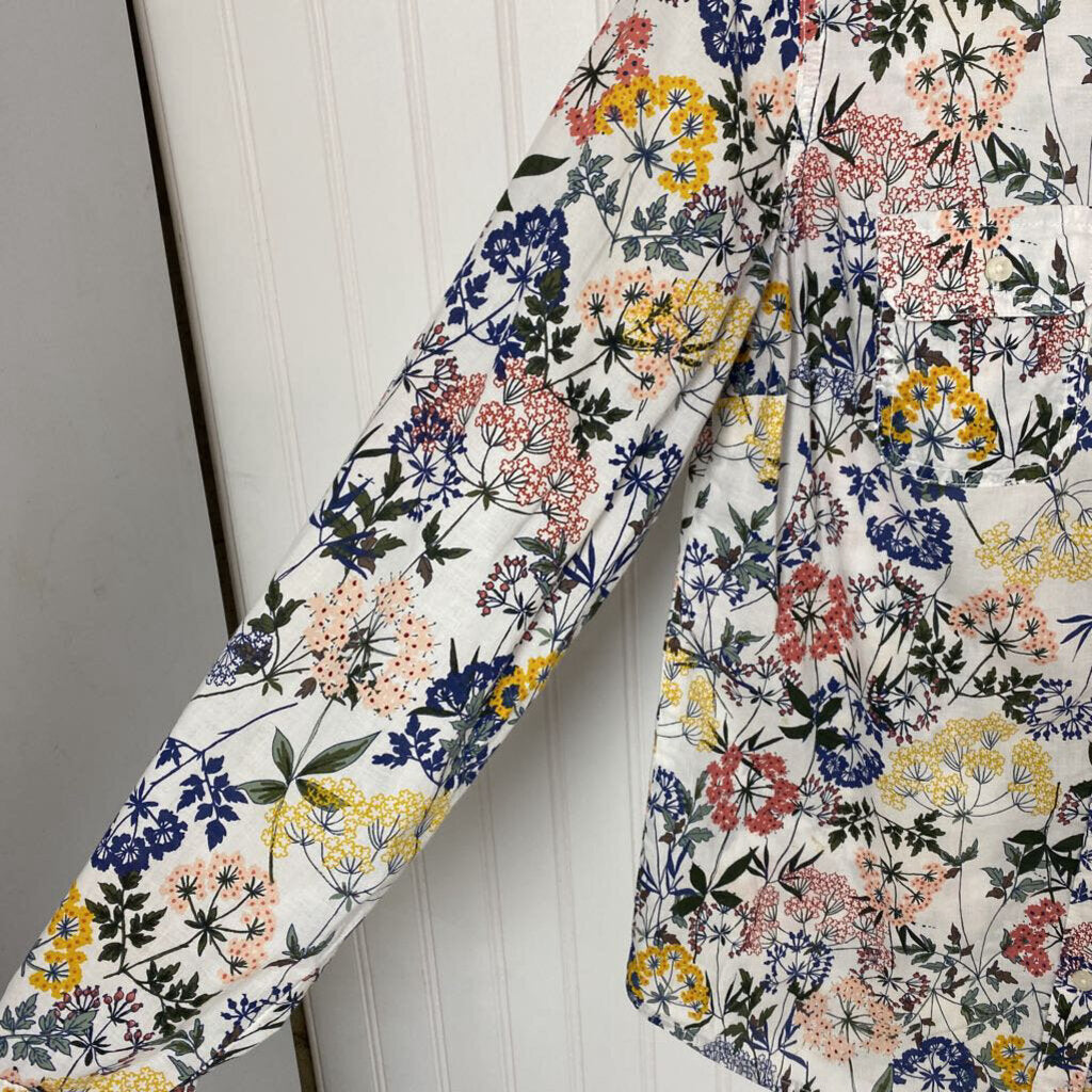 FLORAL BUTTON DOWN