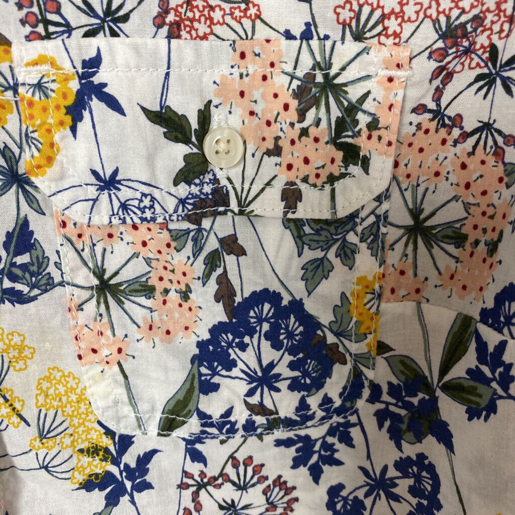 FLORAL BUTTON DOWN