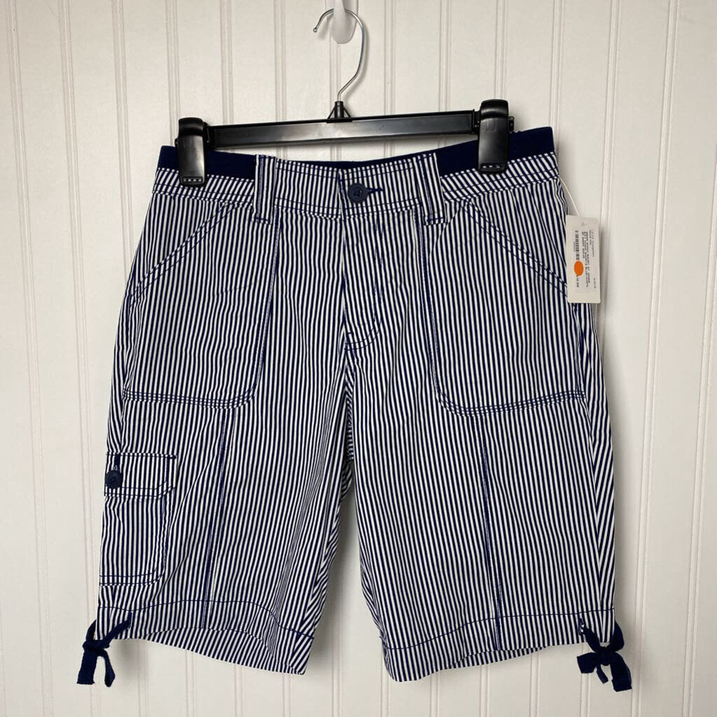 KHAKI SHORTS