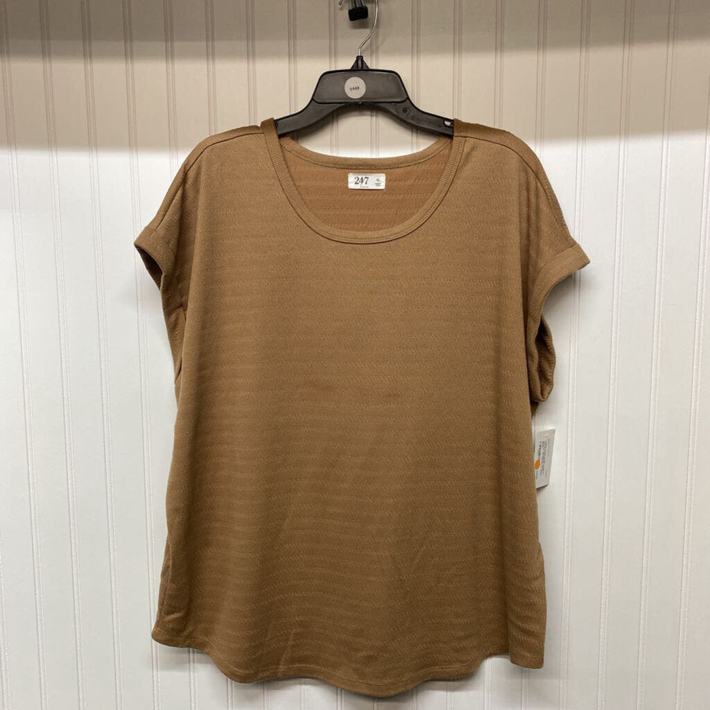 SHORT SLEEVE TOP