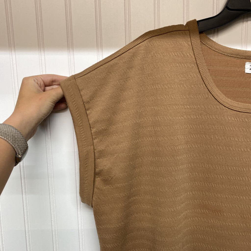 SHORT SLEEVE TOP