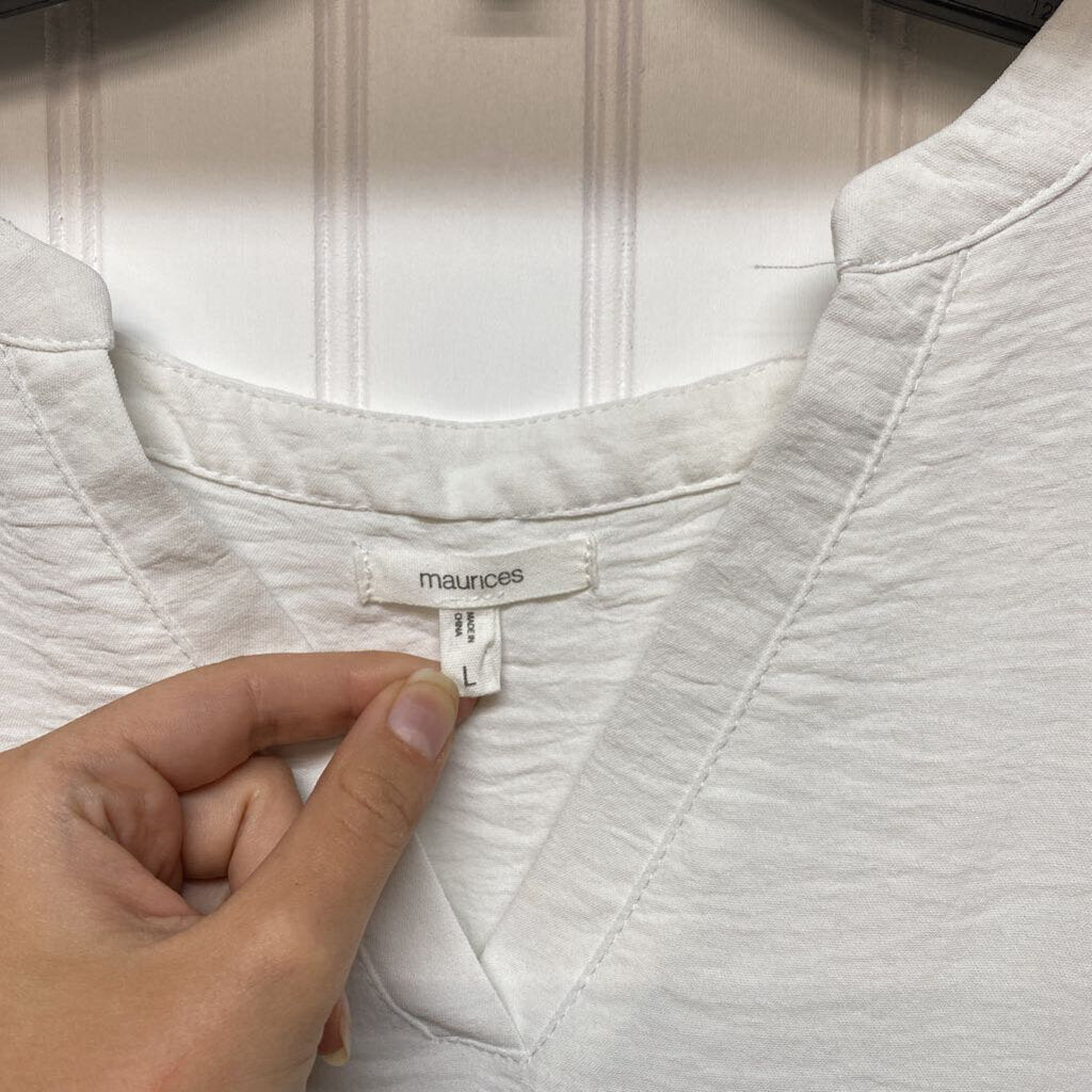 V NECK SLEEVELESS TOP