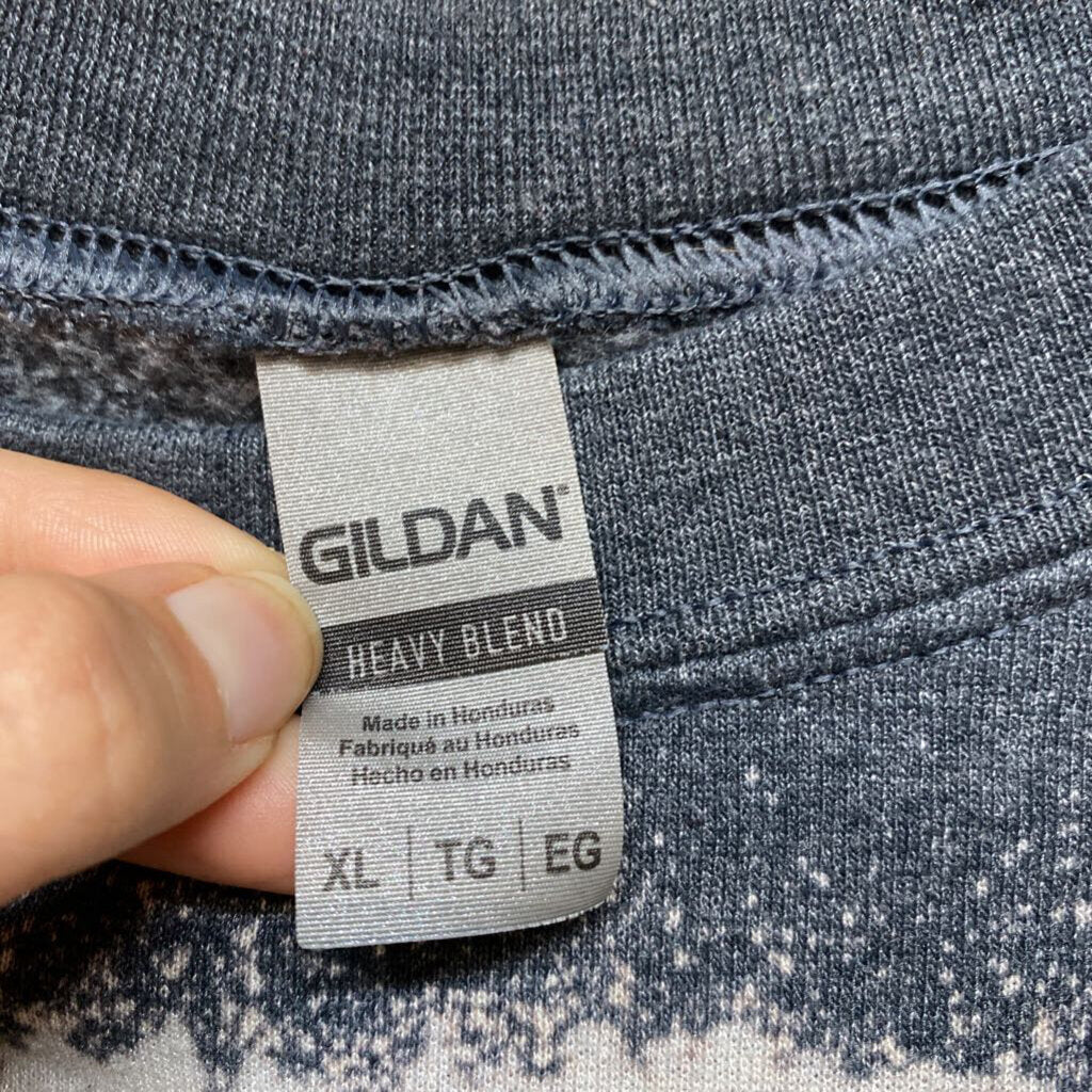 GRAPHIC SWEATSHIRT