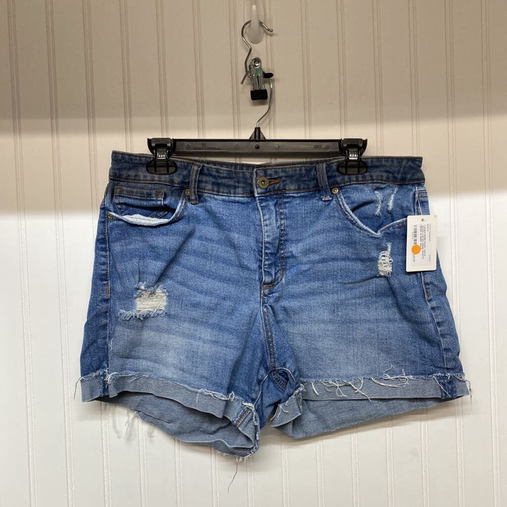 CUFFED DENIM SHORTS