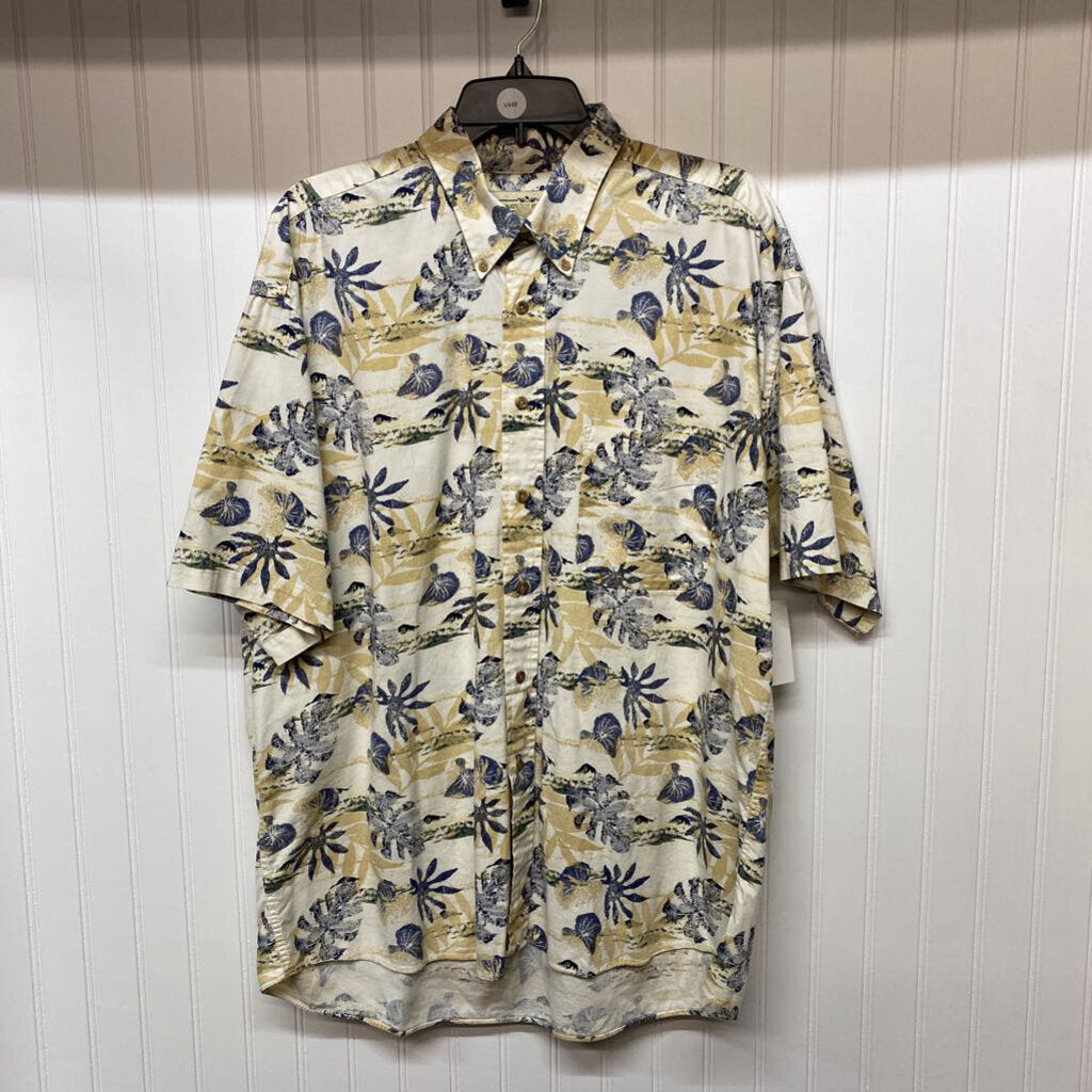 SHORT SLEEVE BUTTON UP SHIRT