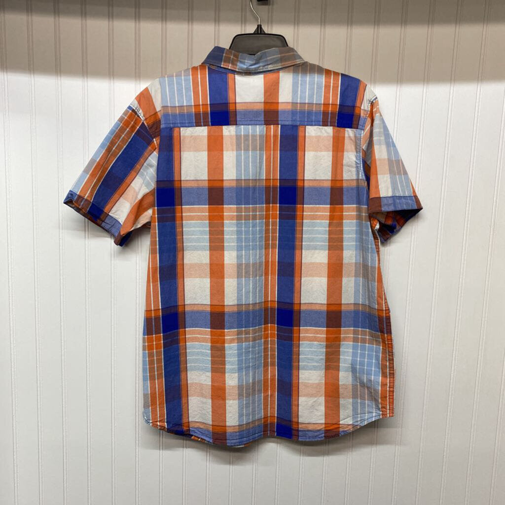 SHORT SLEEVED BUTTON DOWN