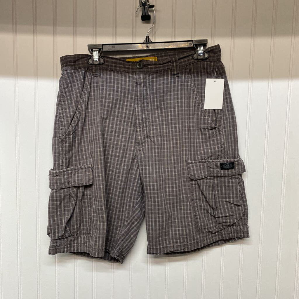 PLAID CARGO SHORTS