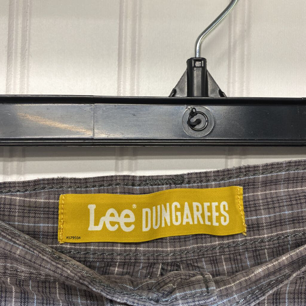 PLAID CARGO SHORTS