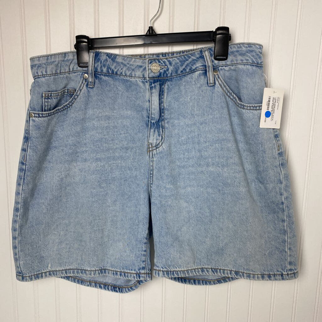 LADIES DENIM SHORTS