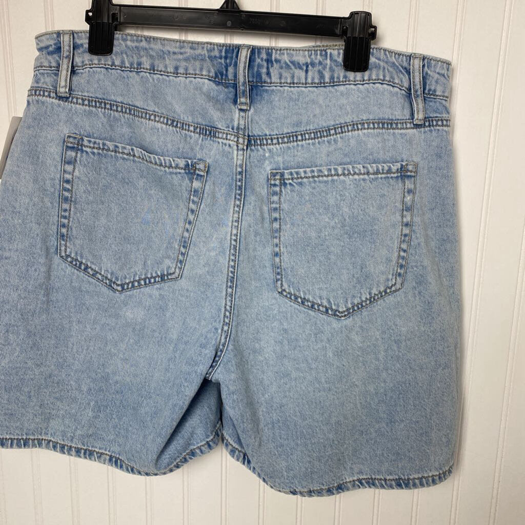 LADIES DENIM SHORTS