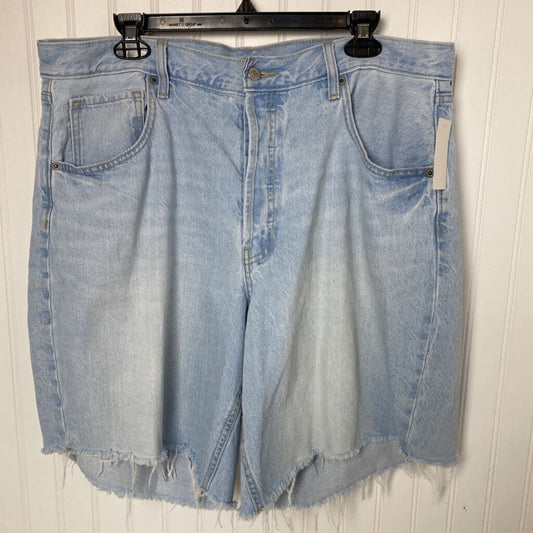 BUTTON FLY CUT OFF DENIM SHORTS