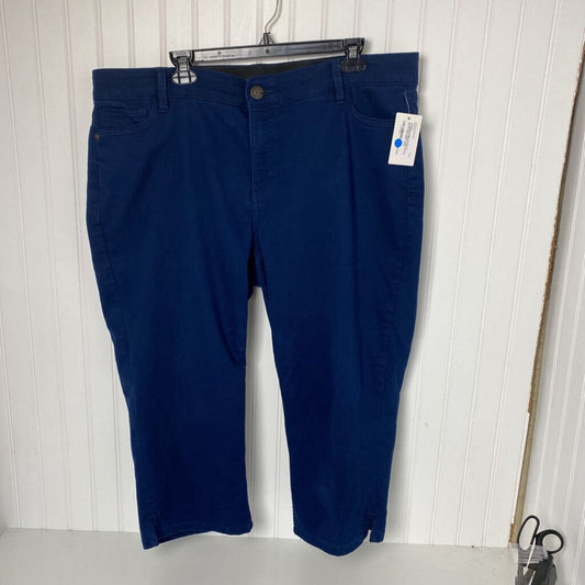 DENIM CROP PANTS