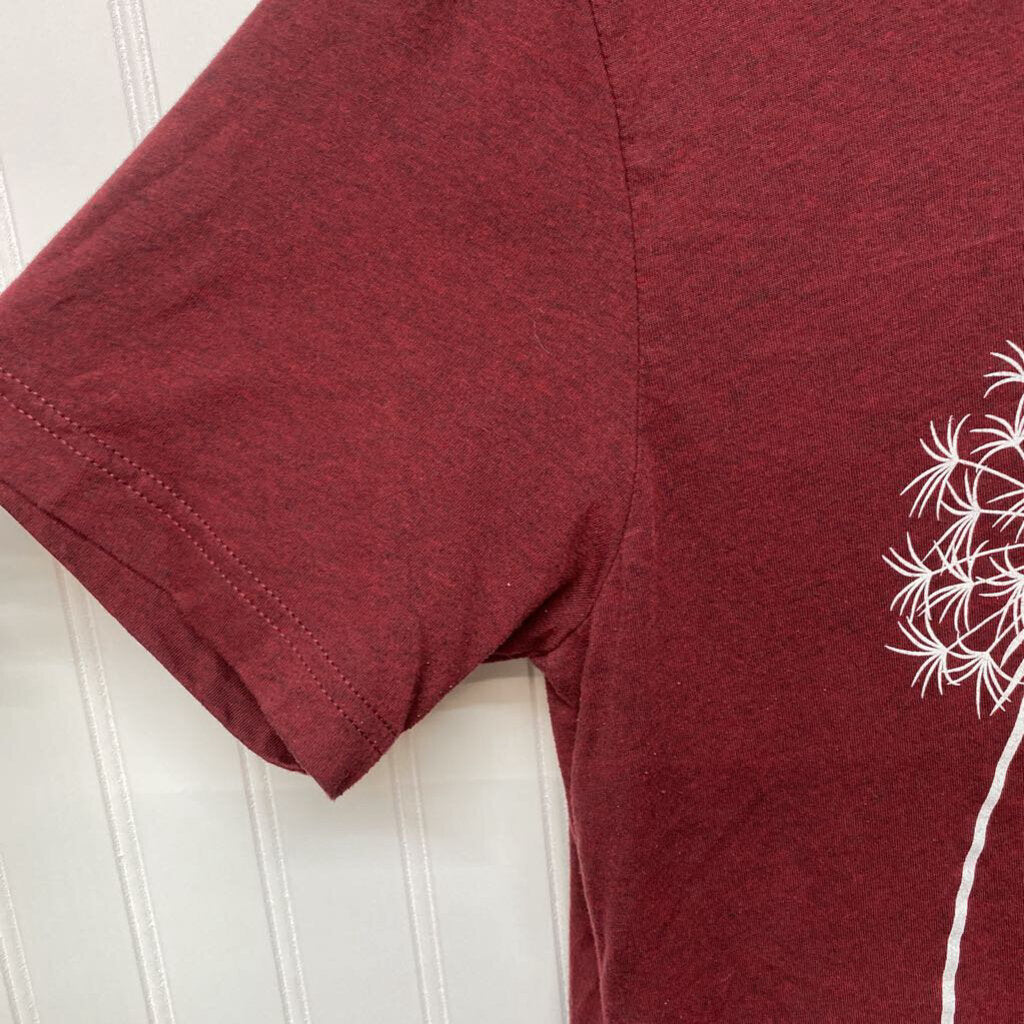 JUST BREATHE GRAPHIC TEE